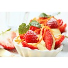Creamy pudding with fresh fruit 